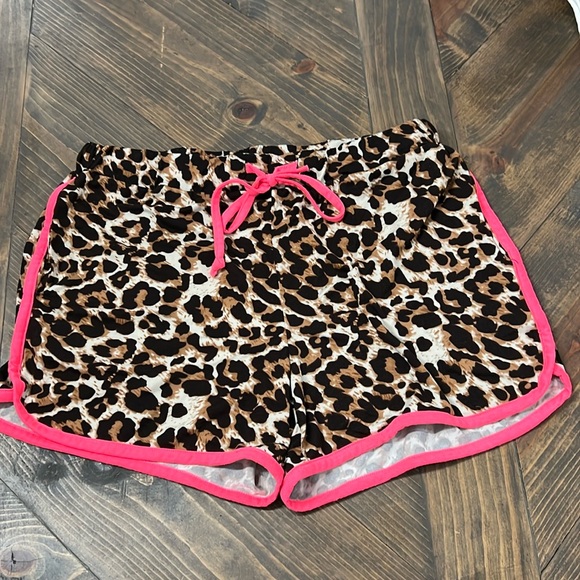 Sunshine & Rodeo leopard print‎ shorts size women’s medium - Picture 1 of 5